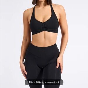 Buff Bunny Black Halter Seamless Sport Bra- size x small